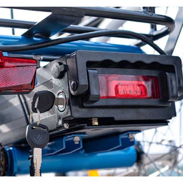 Red Rear Light on Trike, Powered by Battery Pack