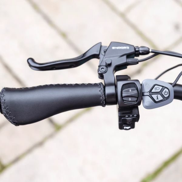 DWMEIGI MG2302 Silverado Left Hand Shifter Close Up View