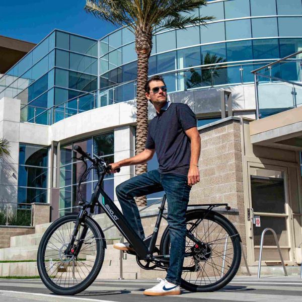 black emojo panther pro e-bike facing left