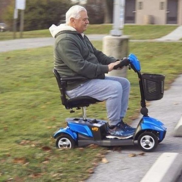 EV Rider City Cruzer 4 Wheel Mobility Scooter with Customer Review View