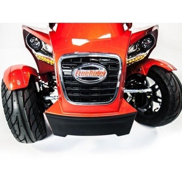 FreeRider USA FR1 4 Wheel Bariatric Mobility Scooter Front Wheel and Headlights View