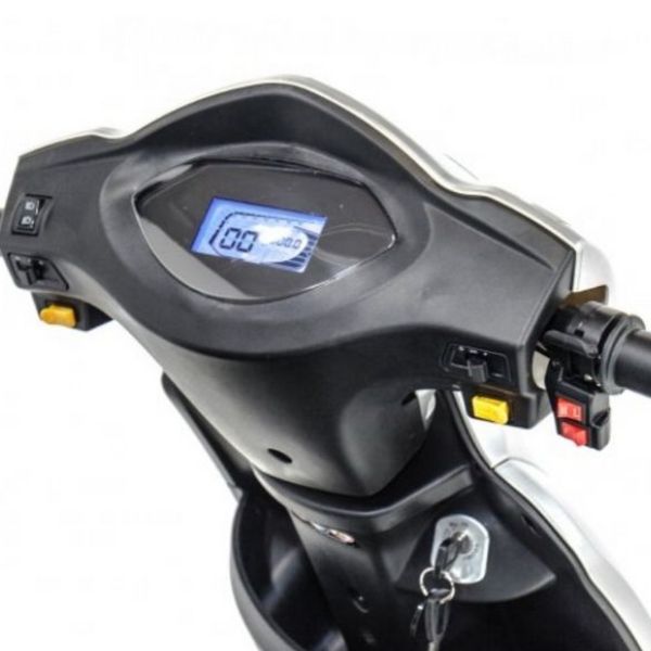 Pride Baja Raptor 2 3-Wheel Scooter Tiller View